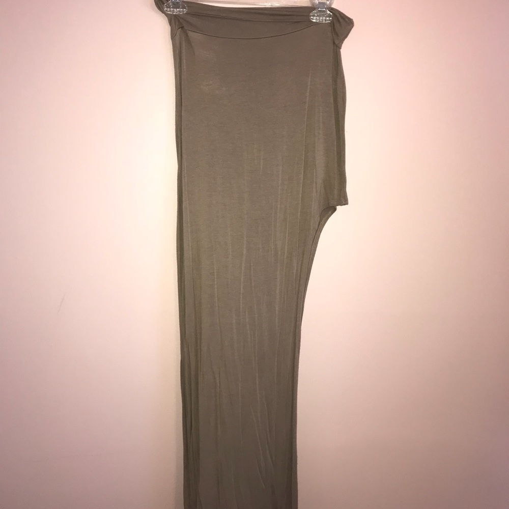 Windsor Split Skirt